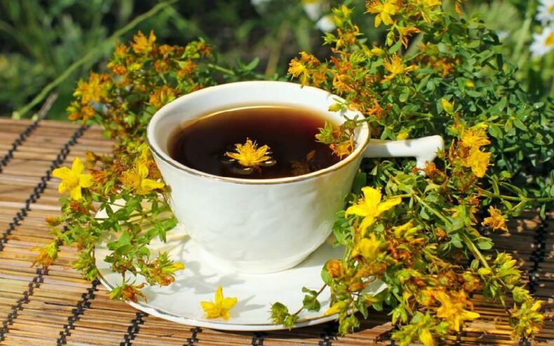 Potansiyeli arttırmak için St. John's wort kaynatma